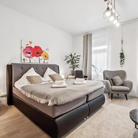 Roby-erfurt Hbf-nah, Balkon